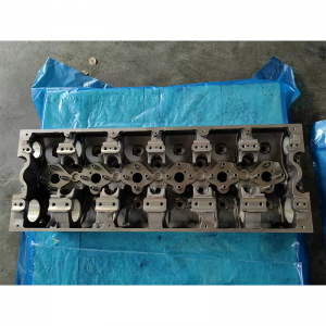 4386009 Double  Camshaft Cylinder Head
